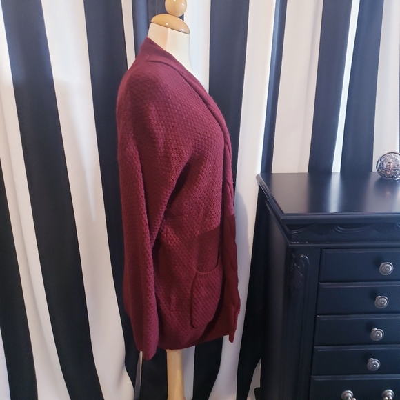 Oversized Deep Burgundy Cardigan - Picture 4 of 11